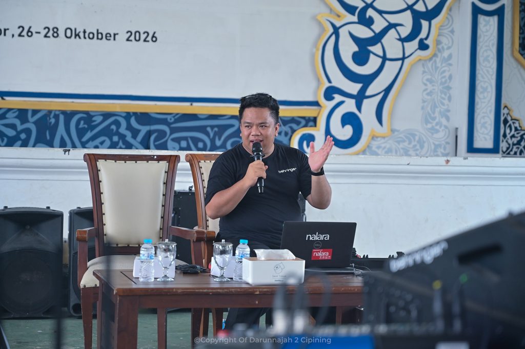 Para Santri Belajar Mengatur Suara, Mengubah Panggung Pesantren Jadi Lebih Mandiri